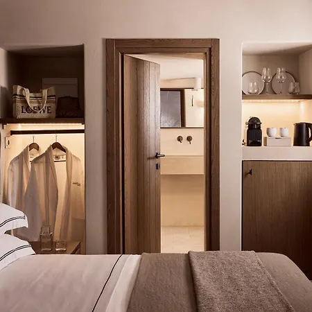 Πανσιόν Ostraco 4*